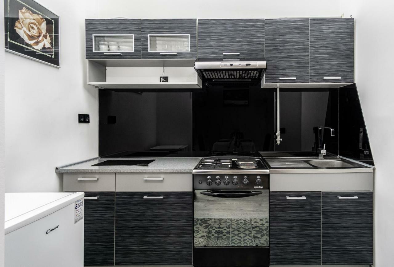 Apartman Ambasador Zagreb Exteriör bild